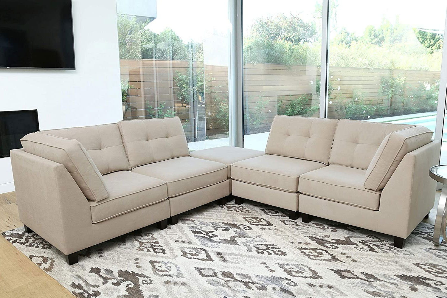 Кольори в інтер'єрі 2026 — трендові палітри для вітальні Сучасна вітальня 2026 з трендовою кольоровою палітрою — теракот, оливковий та нейтральний беж