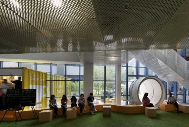 Архітектурний огляд: реконструкція лоббі наукового парку «Гален» у Сингапурі 2 - Int Mebel Помещение научного парка «Гален» 2