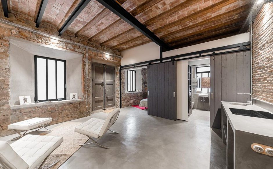 Еклектичні стелі в стилі лофт: матеріали, дизайн та особливості 16 - Int Mebel Еклектичні стелі в стилі лофт: матеріали, дизайн та особливості 15 - Int Mebel