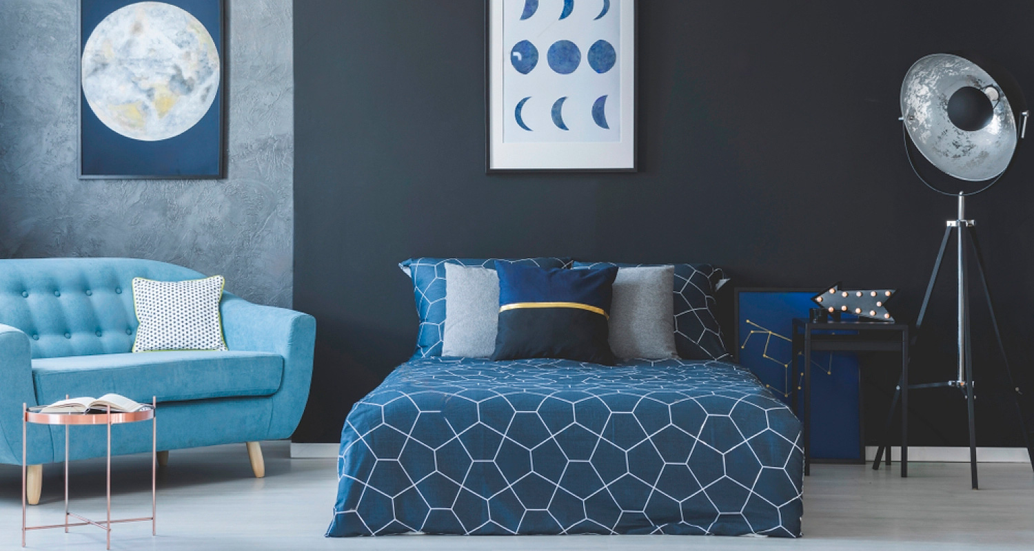 Колір стін спальні 2026 — глибокі насичені відтінки для якісного відпочинку Колір стін спальні 2026 — глибокі насичені відтінки для якісного відпочинку