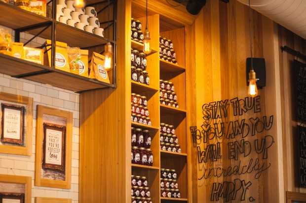 Інтер’єр тижня: унікальний проект кав’ярні від Cross Art Studio в Нижньому Новгороді 12 - Int Mebel foto-69