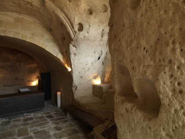 Le-Grotte-della-Civita16