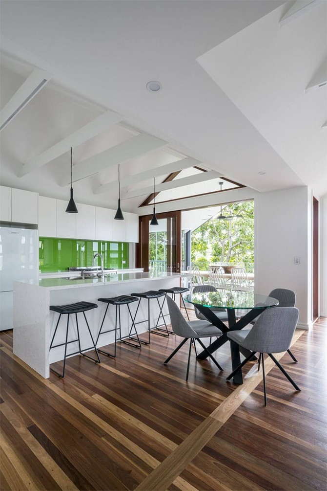 З минулого у майбутнє – комплексна реконструкція старовинного будинку для кількох поколінь 10 - Int Mebel kuhnay