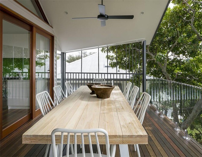 З минулого у майбутнє – комплексна реконструкція старовинного будинку для кількох поколінь 17 - Int Mebel stolovaya-gruppa-na-terrase