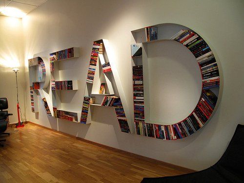 Книжкові полиці в сучасних інтер’єрах: вибір, дизайн та функціональність 14 - Int Mebel книжные полки