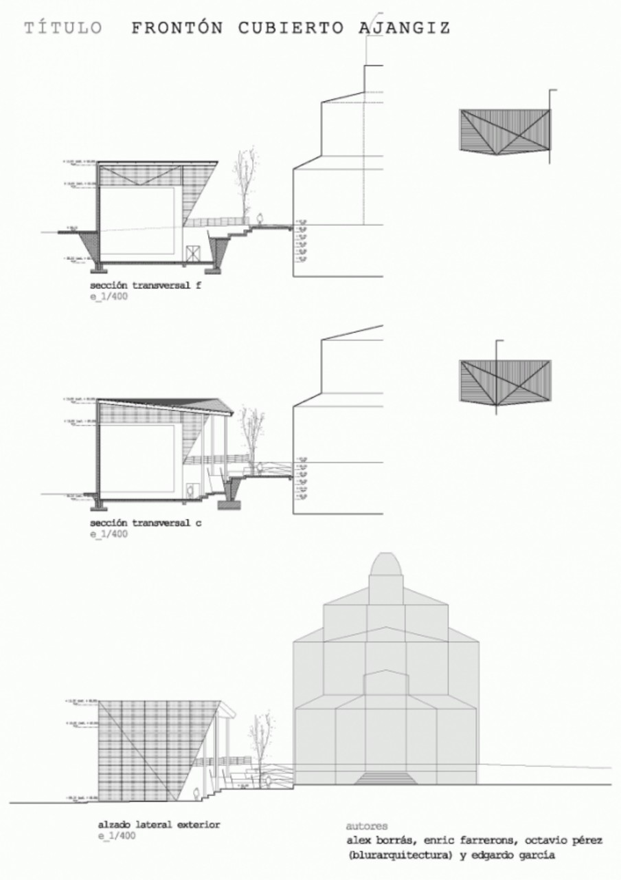 Крытый Фронтон на церковной площади 16