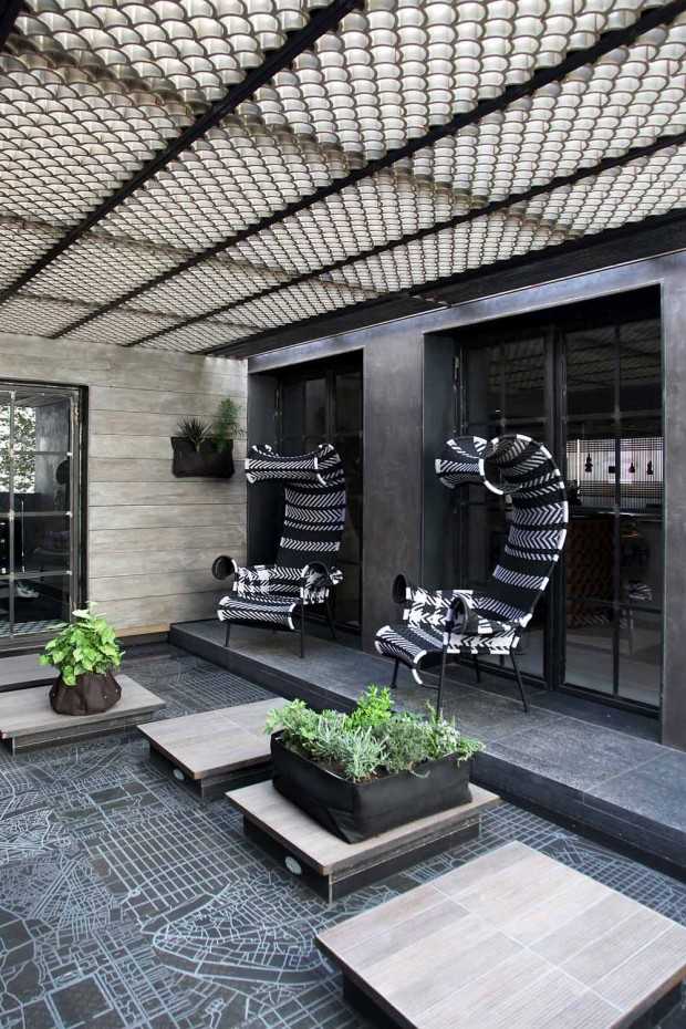 Індустріальний лофт у центрі Афін: проєкт двоповерхової квартири від Studio Architects 13 - Int Mebel Faliro-Loft-by-ese-Studio-14