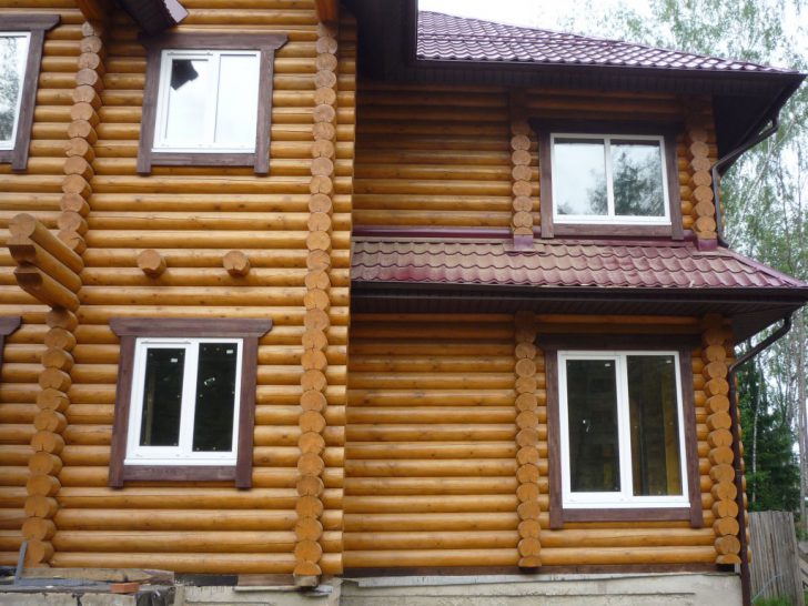 Захисні функції лиштви Вікна дерев'яного будинку, захищені лиштви від пилу та вологи