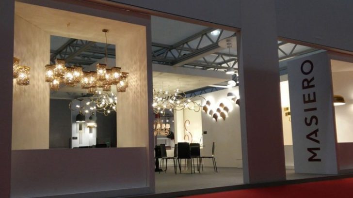 Огляд італійських люстр: символи витонченості та ексклюзивності у вашому інтер’єрі 20 - Int Mebel Огляд італійських люстр: символи витонченості та ексклюзивності у вашому інтер’єрі 19 - Int Mebel