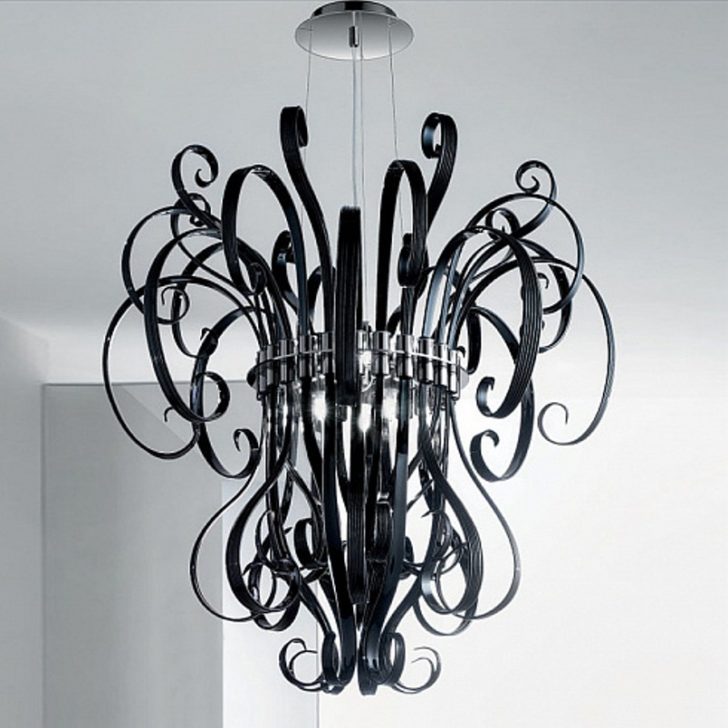 Огляд італійських люстр: символи витонченості та ексклюзивності у вашому інтер’єрі 22 - Int Mebel Огляд італійських люстр: символи витонченості та ексклюзивності у вашому інтер’єрі 21 - Int Mebel