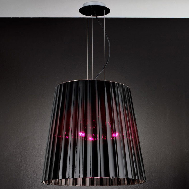 Огляд італійських люстр: символи витонченості та ексклюзивності у вашому інтер’єрі 24 - Int Mebel Огляд італійських люстр: символи витонченості та ексклюзивності у вашому інтер’єрі 23 - Int Mebel