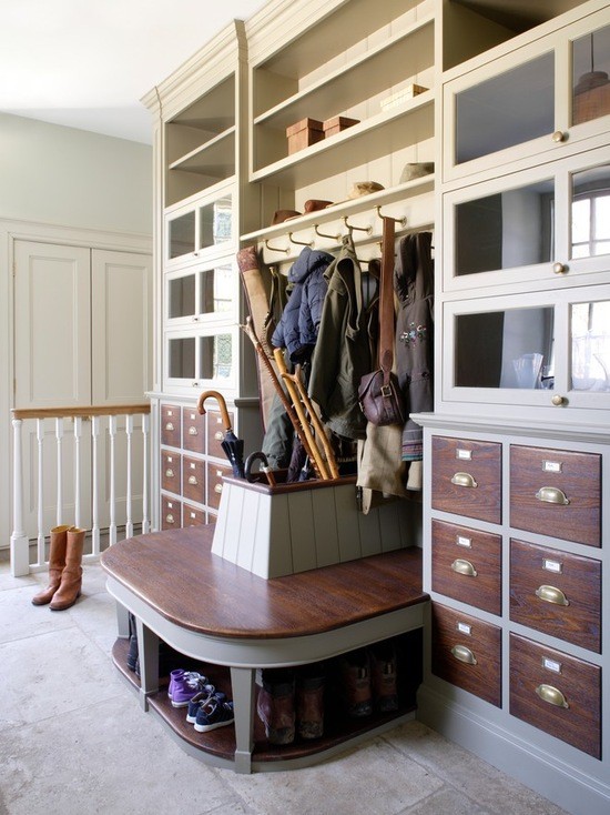 зберігання речей в коридорі