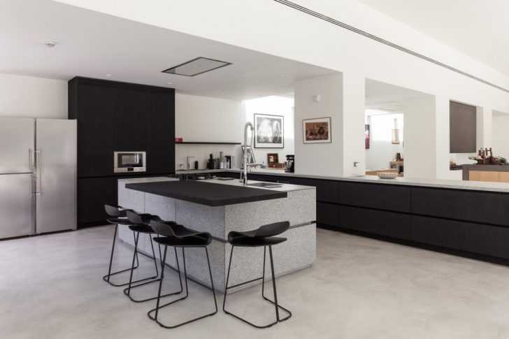 Проект реконструкції приватної резиденції на португальському узбережжі: світло, гармонія та функціональність 9 - Int Mebel 009-house-cascais-fra-ment-os-1050x700