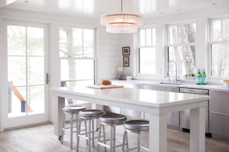 Вход в дом со стороны кухни