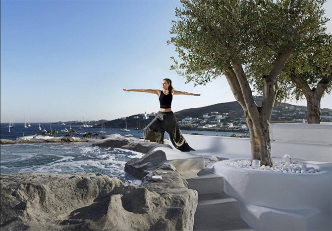 Традиційний середземноморський стиль і неповторний дизайн бутик-готелю на грецькому острові Міконос 6 - Int Mebel vid