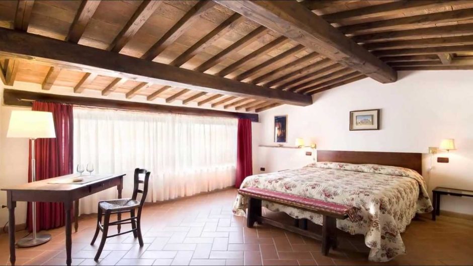 Влаштування стелі в дерев'яному будинку: основні нюанси та корисні поради 2 - Int Mebel Влаштування стелі в дерев'яному будинку: основні нюанси та корисні поради 1 - Int Mebel